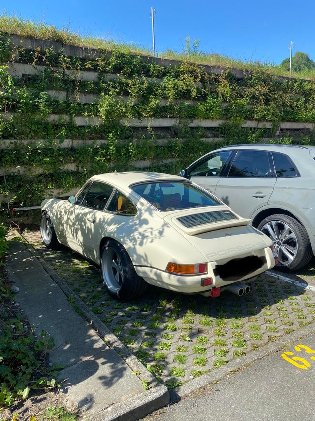 Une Porsche Singer repérée en Suisse près de Lucerne